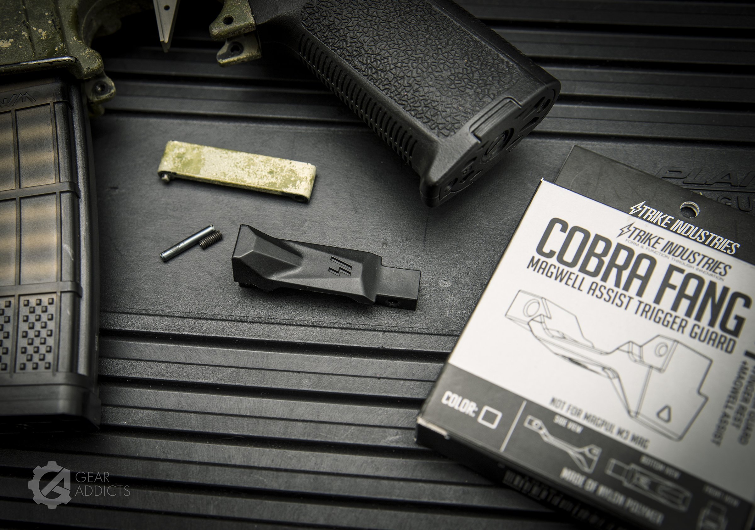 Strike Industries – Cobra Fore Grip & other accessories - GEAR ADDICTS